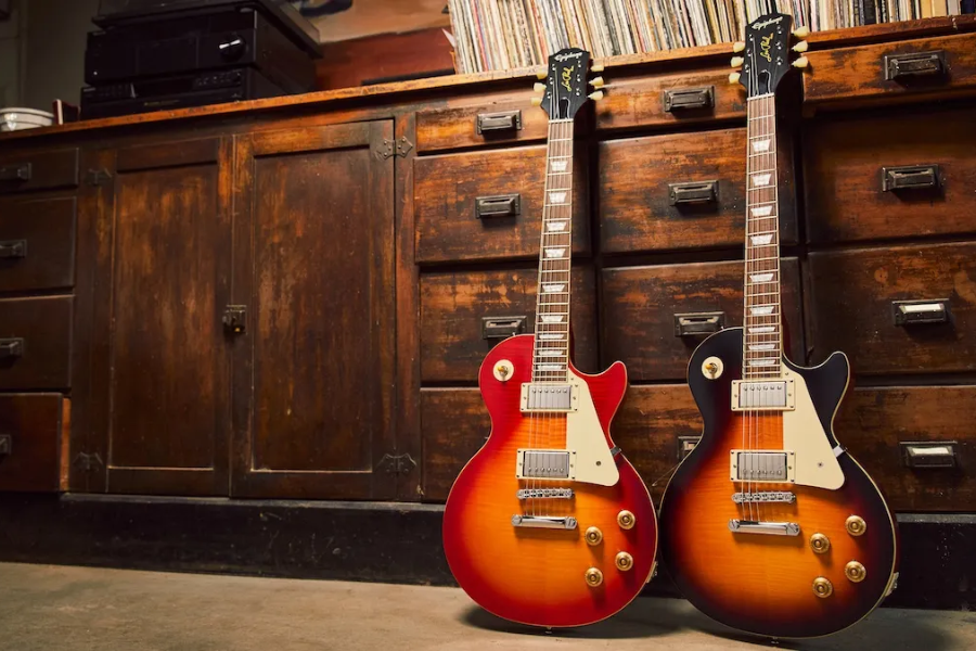 EPIPHONE LES PAUL VS GIBSON LES PAUL: Build Quality and Materials